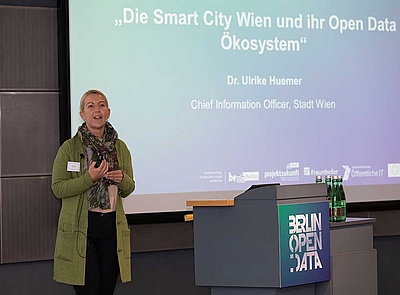 Dr. Ulrike Huemer, CIO der Stadt Wien, stellt ihre Best Practice Case Study