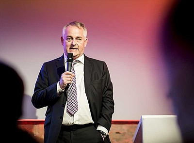 Dr. Kai Bindseil moderiert © Berlin Partner / Fotothek.de