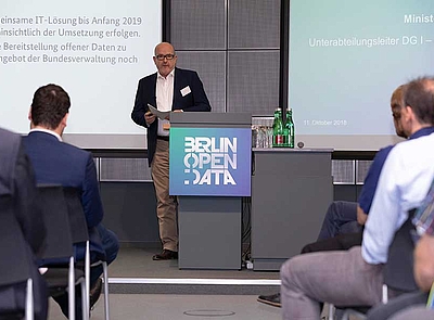 Ministerialdirigent Erwin Schwärzer spricht über Open Data in der Bundesverwaltung