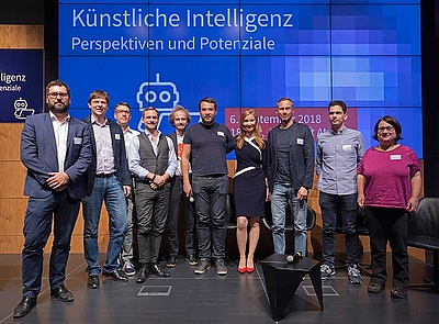Sebastian Askar, Dr. André Bergholz, Dr. Oliver Beck, Fabian Westerheide, Florian Dohmann, Dr. Rasmus Rothe, Betül Özdemir, Nicolas Zimmer, Dr. Christian Thurau, Dr. Hanna Köpcke. (v.l.n.r.)